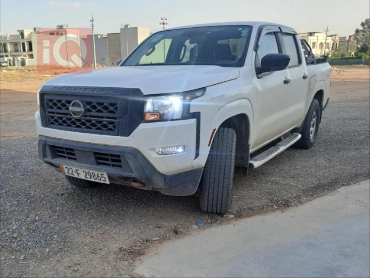 نيسان فرونتر